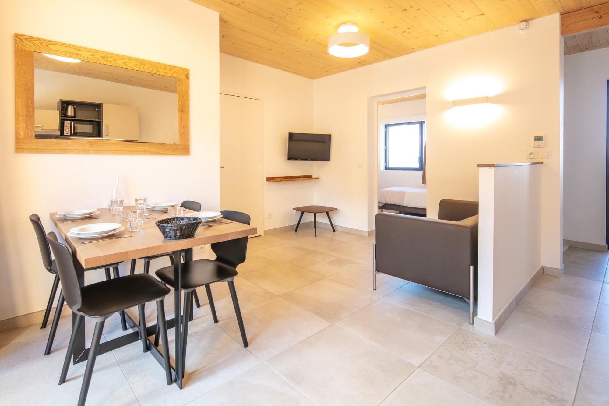 Vvf Les 7 Laux Massif De Belledonne Hotel Prapoutel Luaran gambar