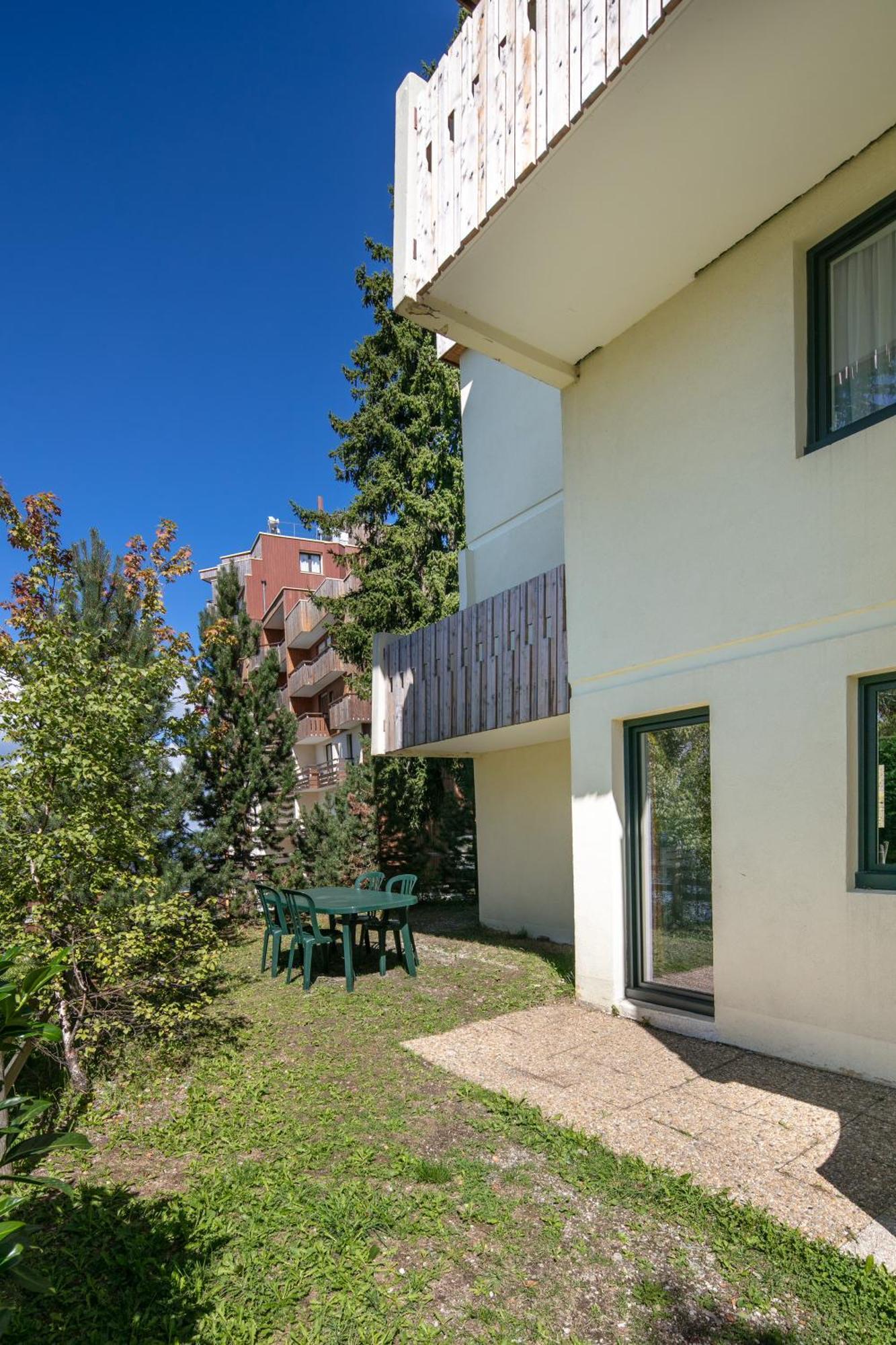 Vvf Les 7 Laux Massif De Belledonne Hotel Prapoutel Luaran gambar