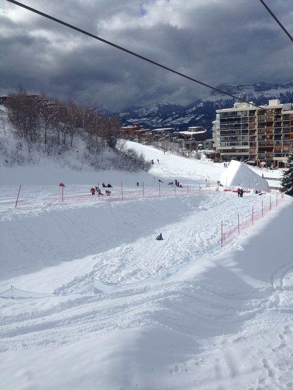 Vvf Les 7 Laux Massif De Belledonne Hotel Prapoutel Luaran gambar