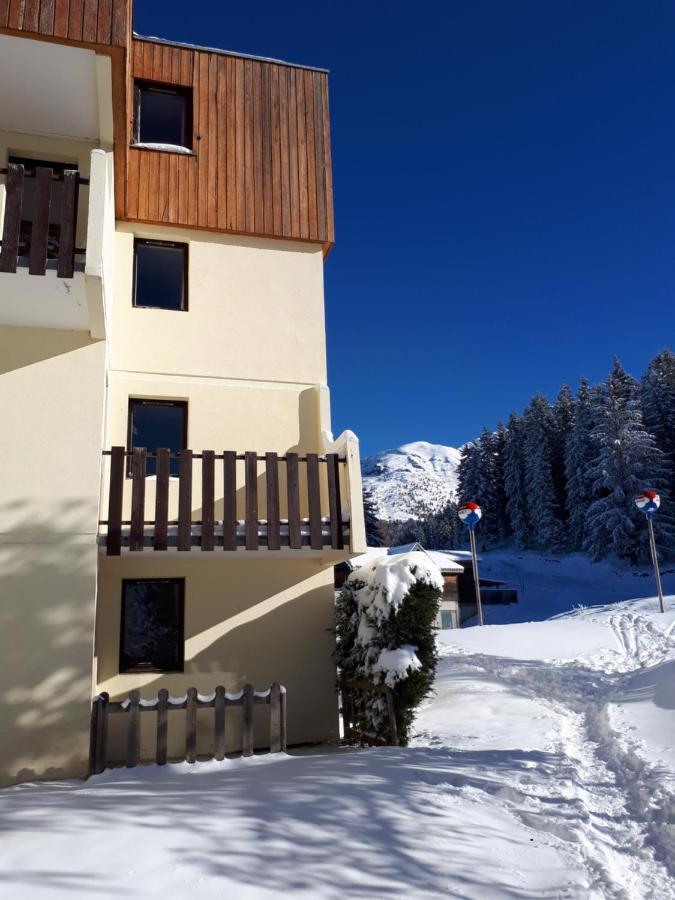 Vvf Les 7 Laux Massif De Belledonne Hotel Prapoutel Luaran gambar